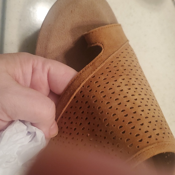 Earth Origins Tan Sandals with Perforated Design - Picture 5 of 5